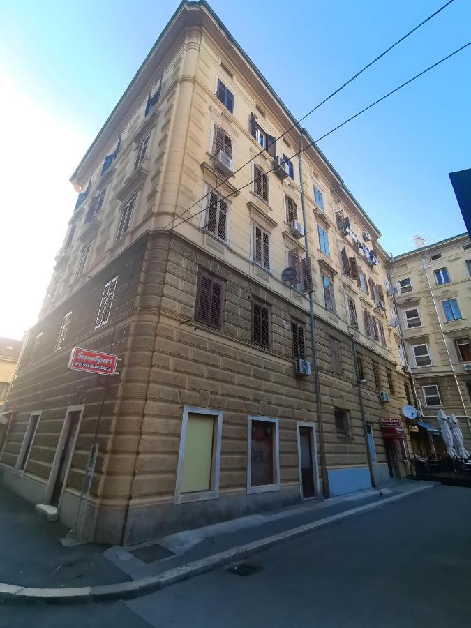 City Studio Market 5 - Rijeka Rent Eksteriør bilde